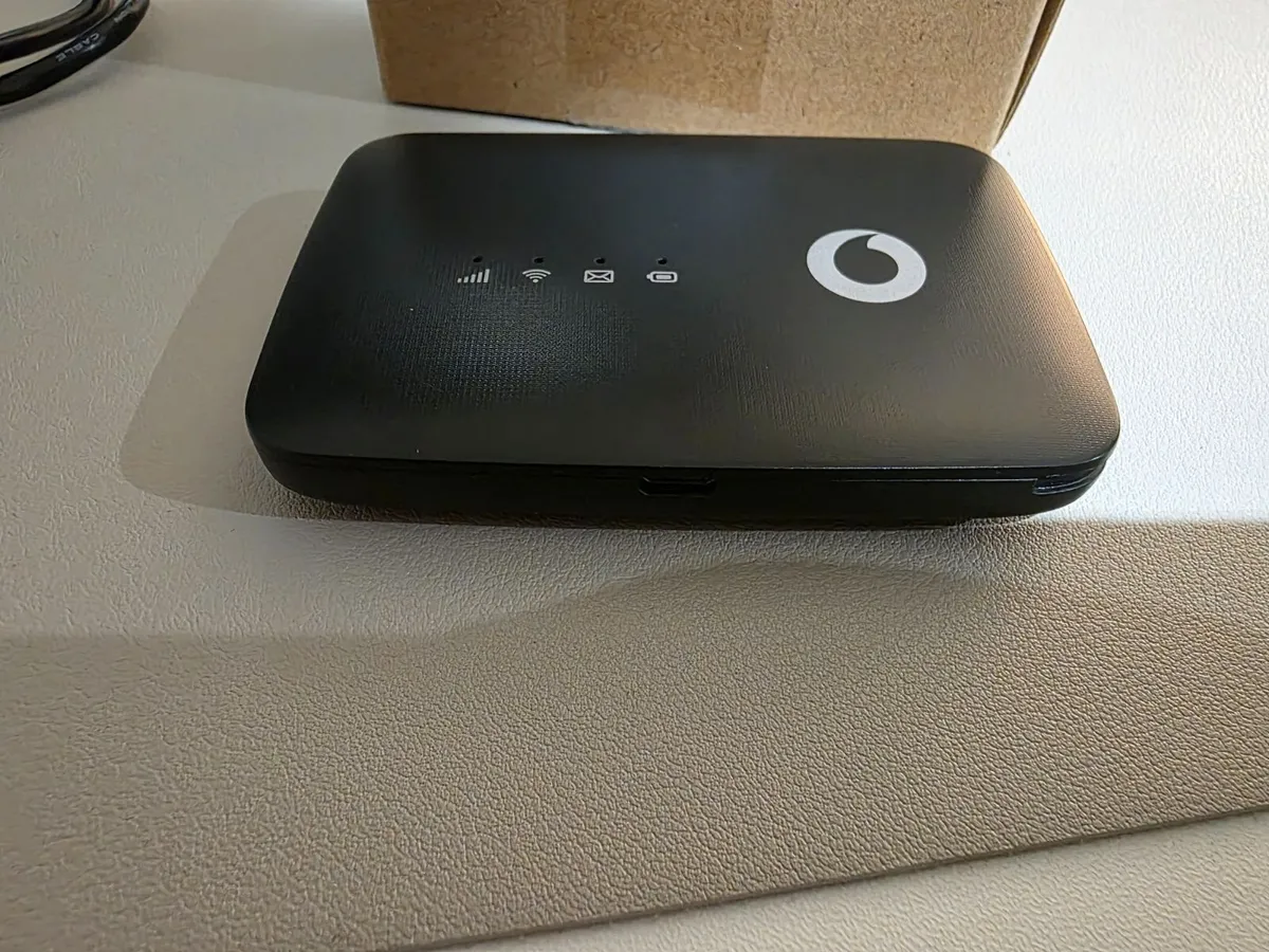 Mobile broadband Dongle - Image 1