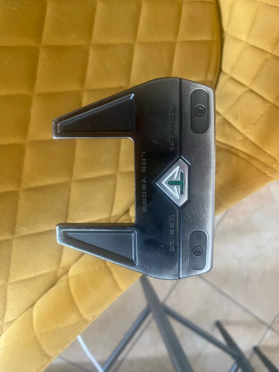 Odyssey Toulon Las Vegas Putter - Image 1