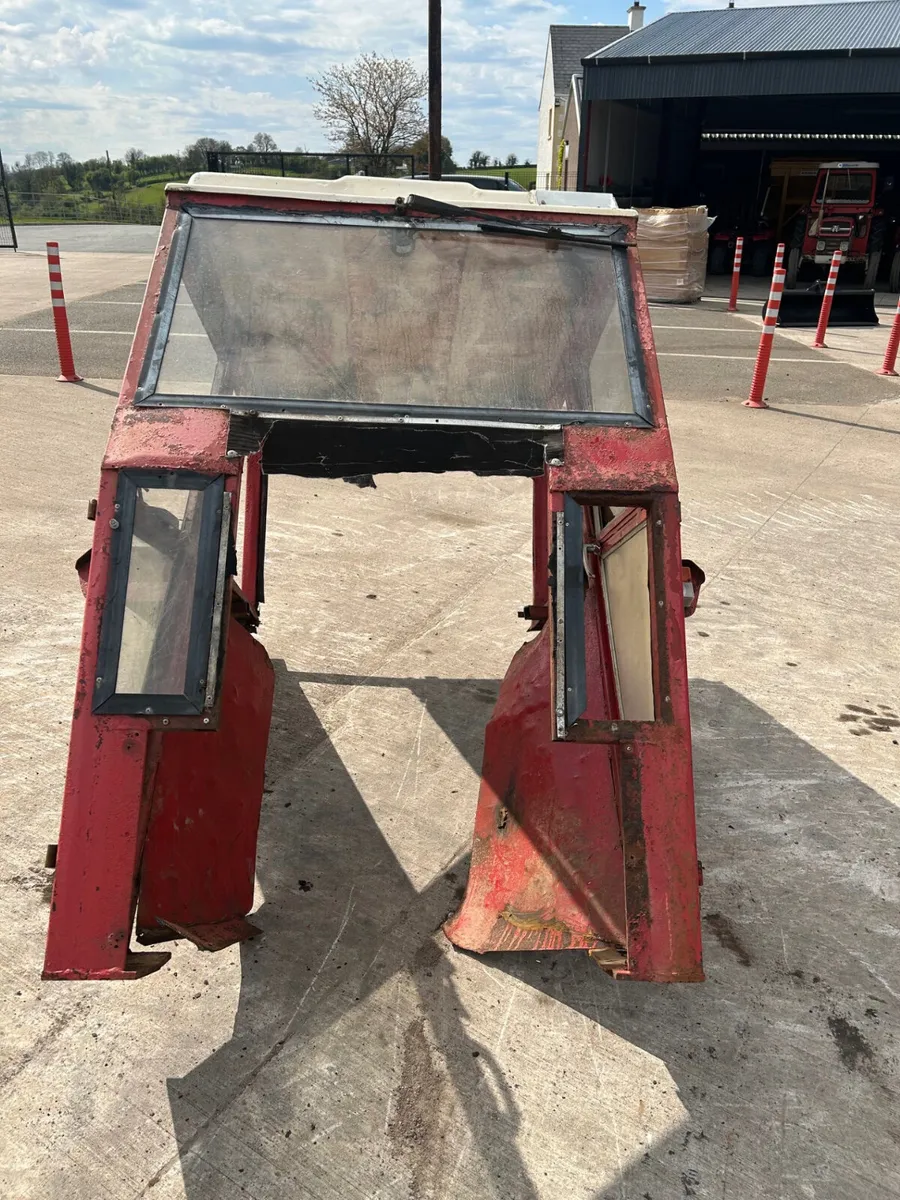 Longford Cab For MF 135 - Image 4