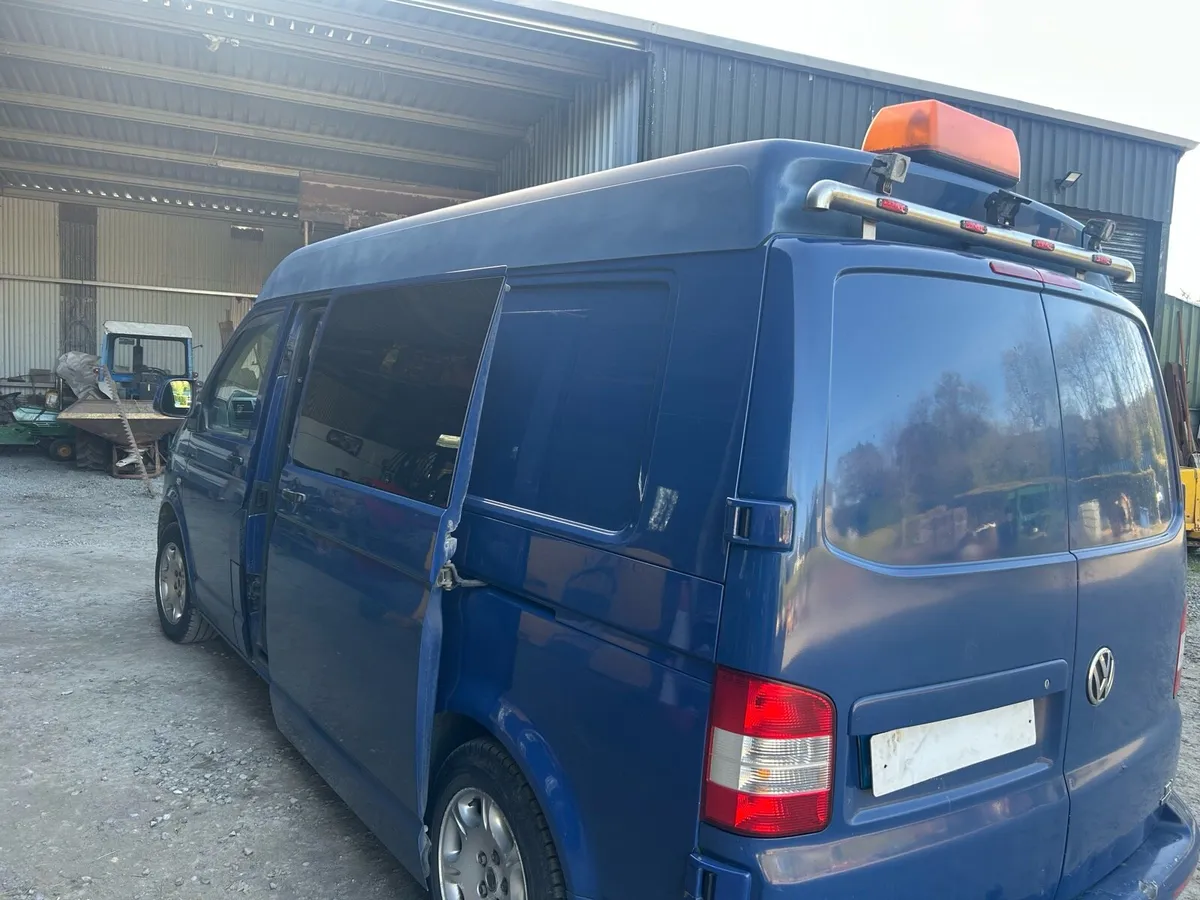 Volkswagen Transporter - Image 2