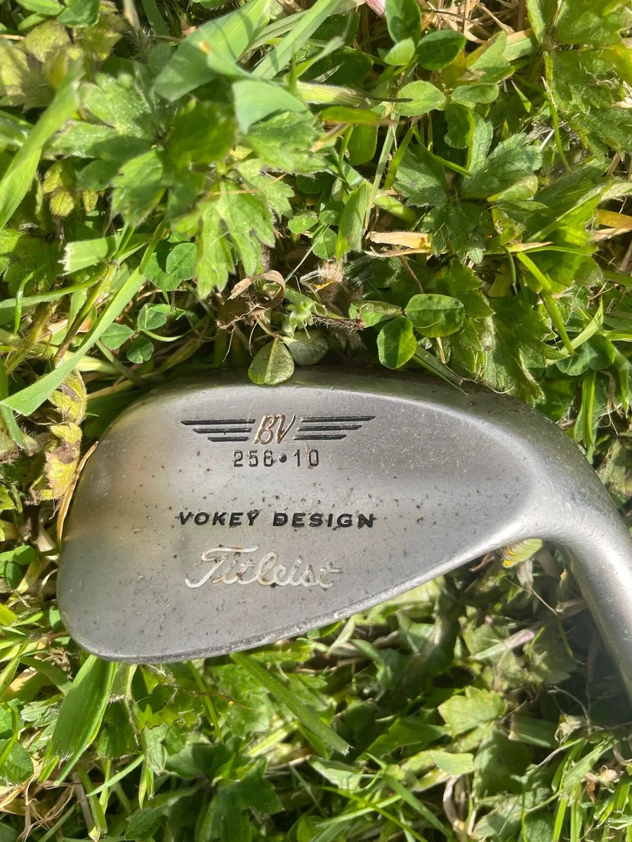 2 Golf Wedges - Image 1