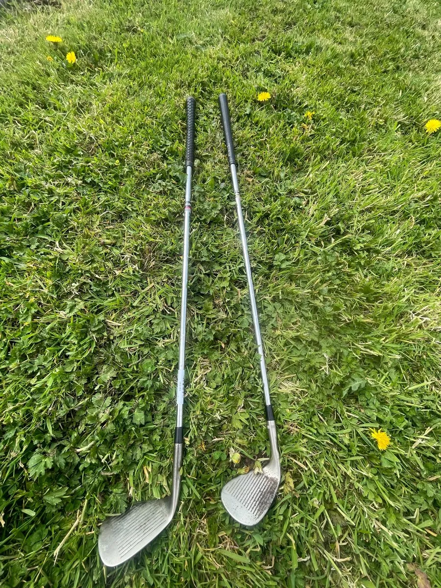 2 Golf Wedges - Image 4