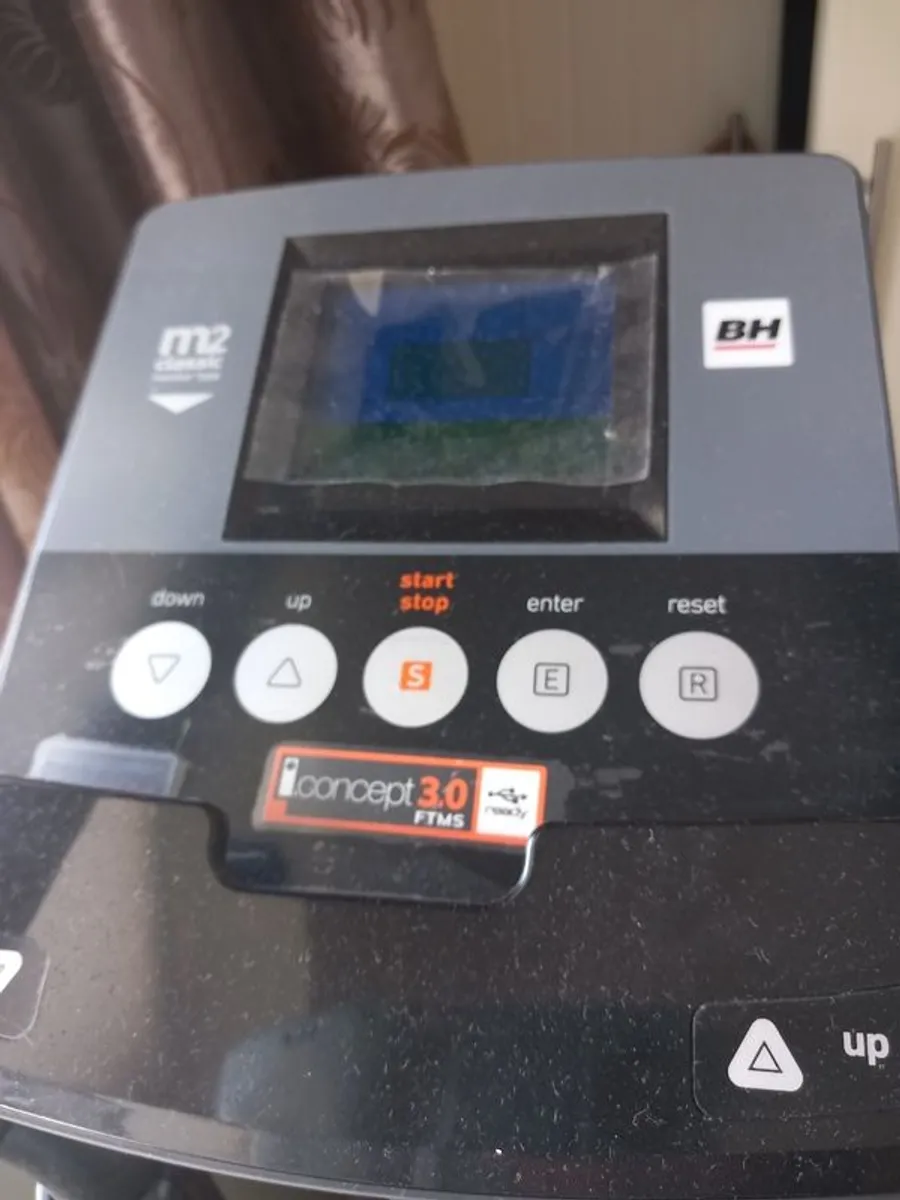 Cross trainer - Image 2