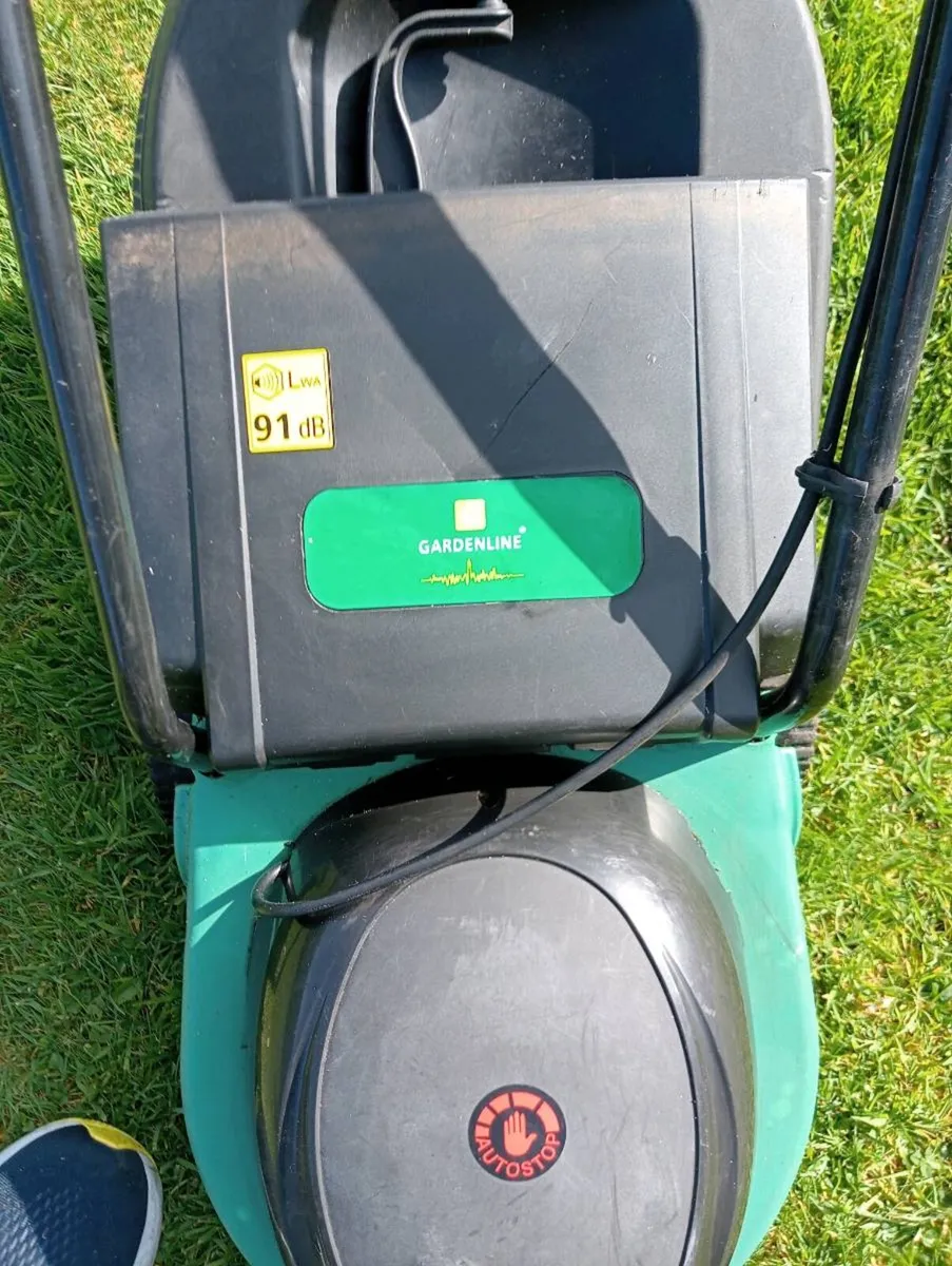 Electric lawnmower - Image 3