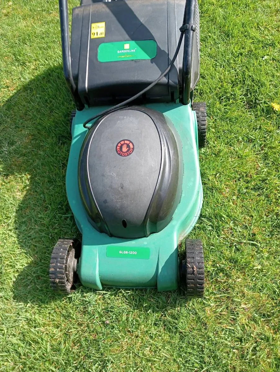Electric lawnmower - Image 2