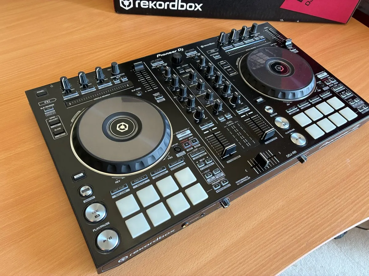 Pioneer DDJ-RR Dj Controller - Image 3