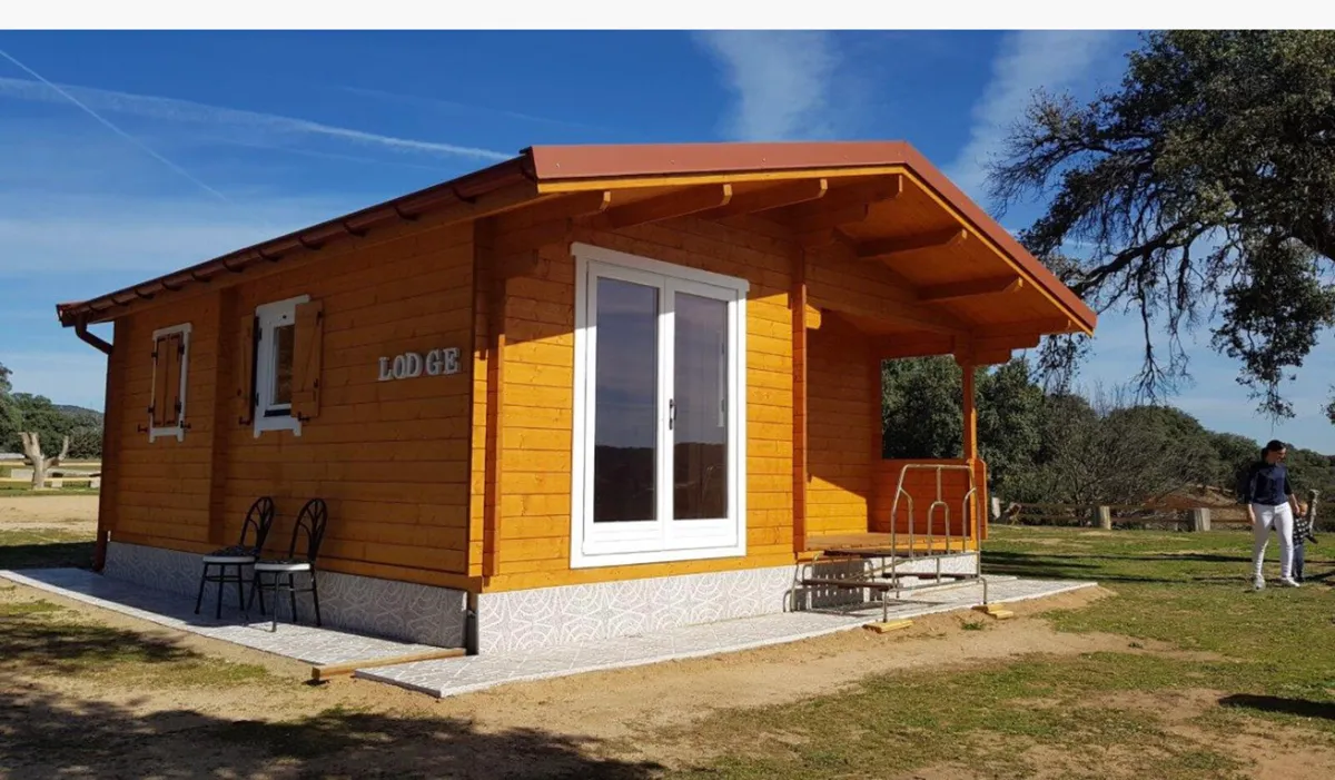 Timber Cabin - Image 3