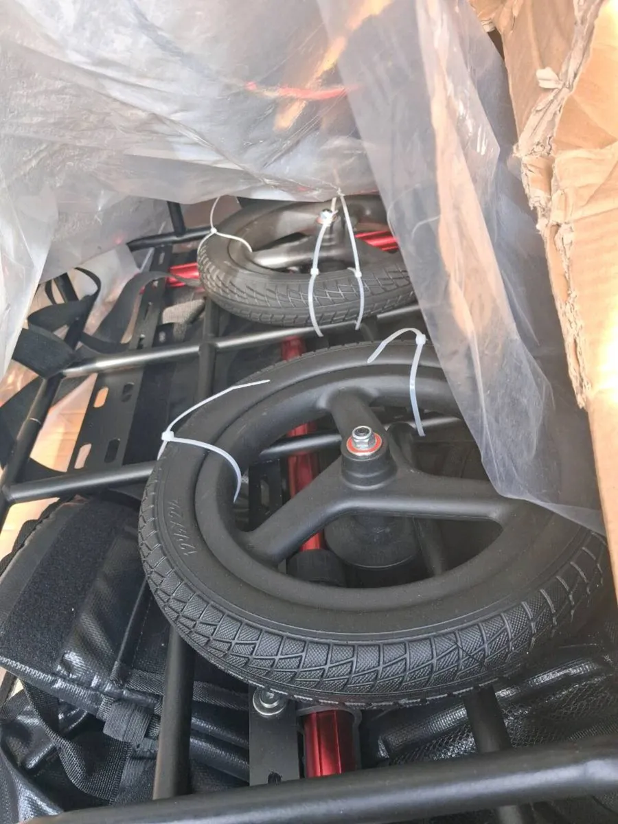 SMALL CHILDS BIKE TRAILER - Image 3