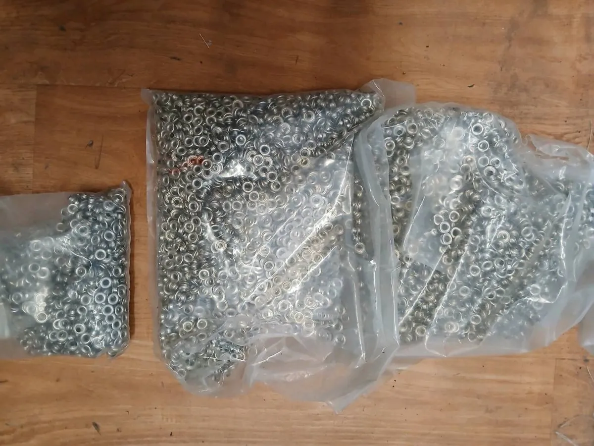Thousands of small marine eyelets, job lot - Image 1