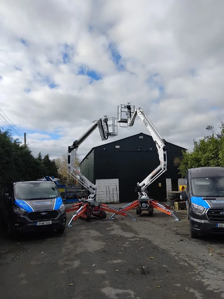 Easylift R180 Track Machine - Image 1