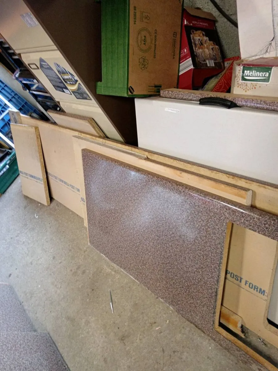 Kitchen worktop - Image 2