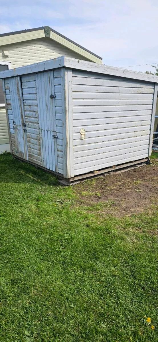 Timber garden shed - Image 1