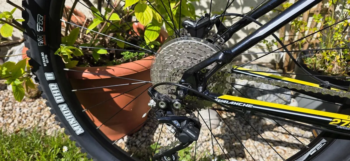 GT Avalanche MTB - Image 2