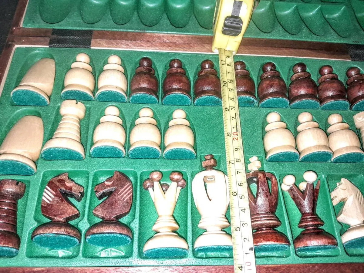 Large antique hand carved chess set - Image 3