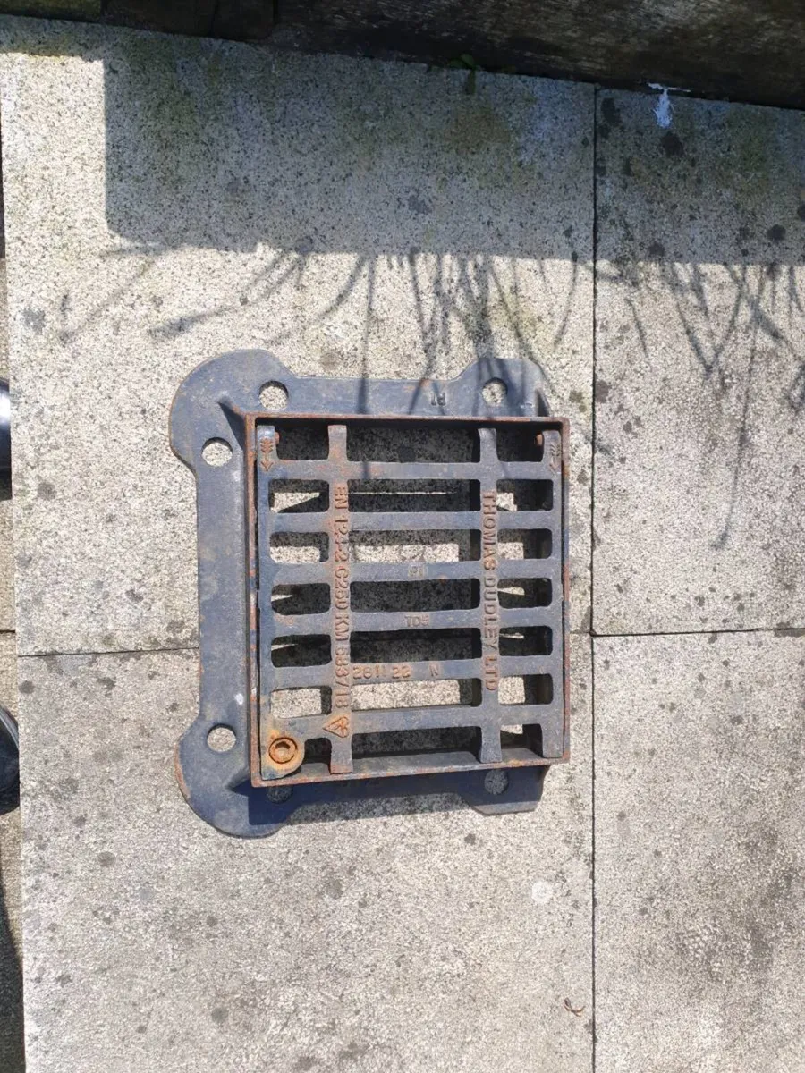 Thomas Dudley drain off covers - Image 2