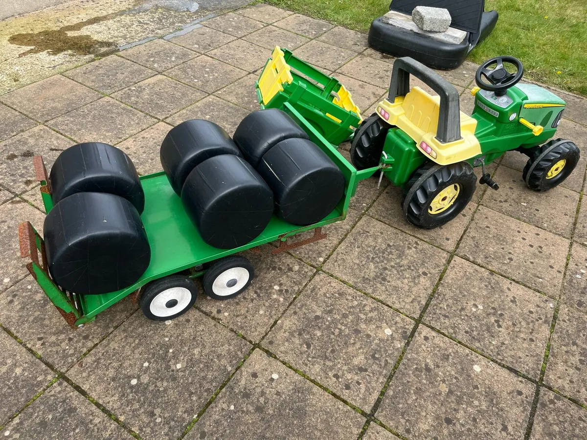 Rollys John Deere Tractor & Killbran Toy Trailer - Image 2