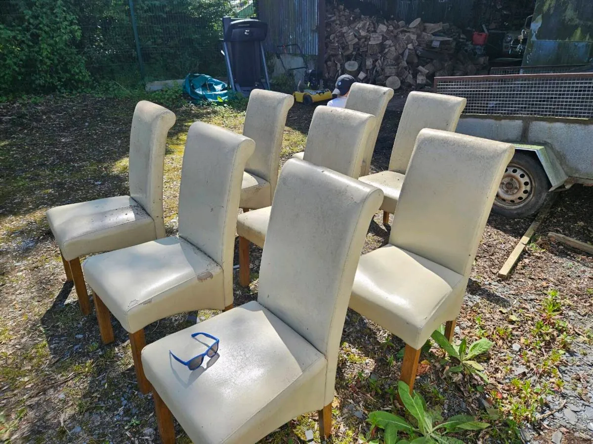 House clear out. Chairs. Bedroom drawers - Image 1