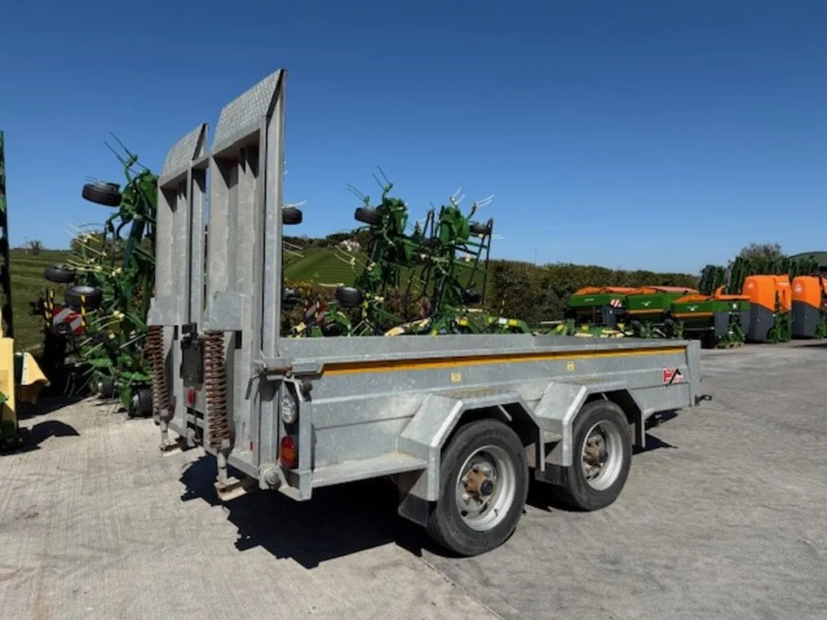 USED HEAVY DUTY 6 TON COMMERCIAL PLANT TRAILER - Image 3
