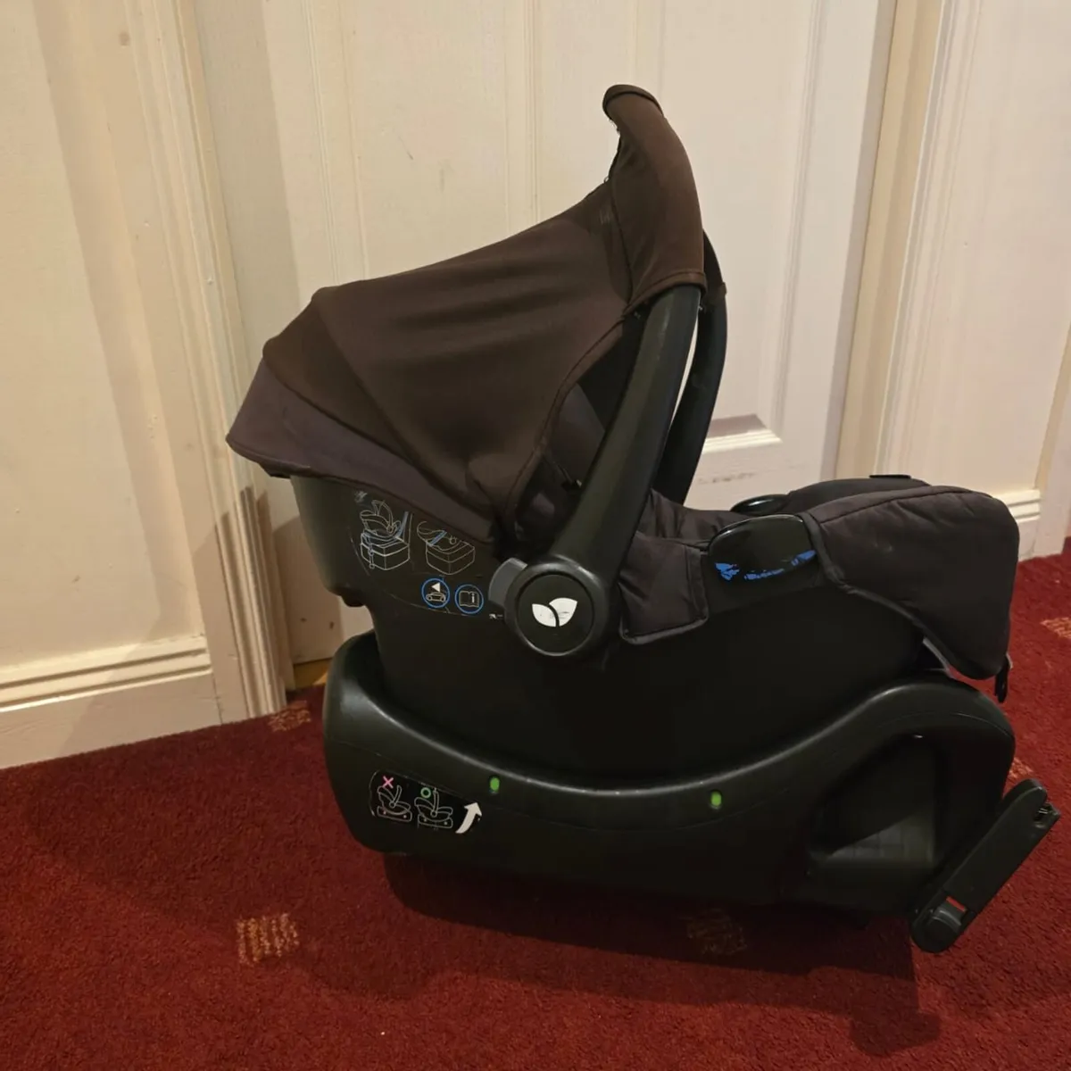 Joi car seat with isofix base - Image 2