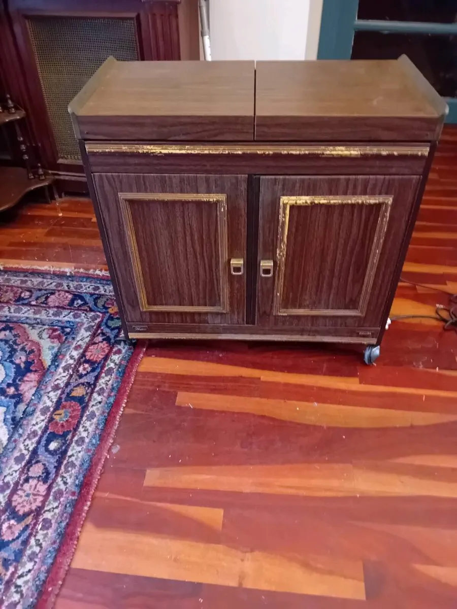 Catering trolley - Image 1