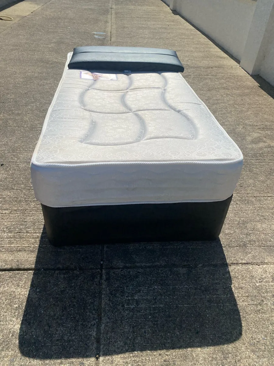 Single bed,Matress and head board - Image 2