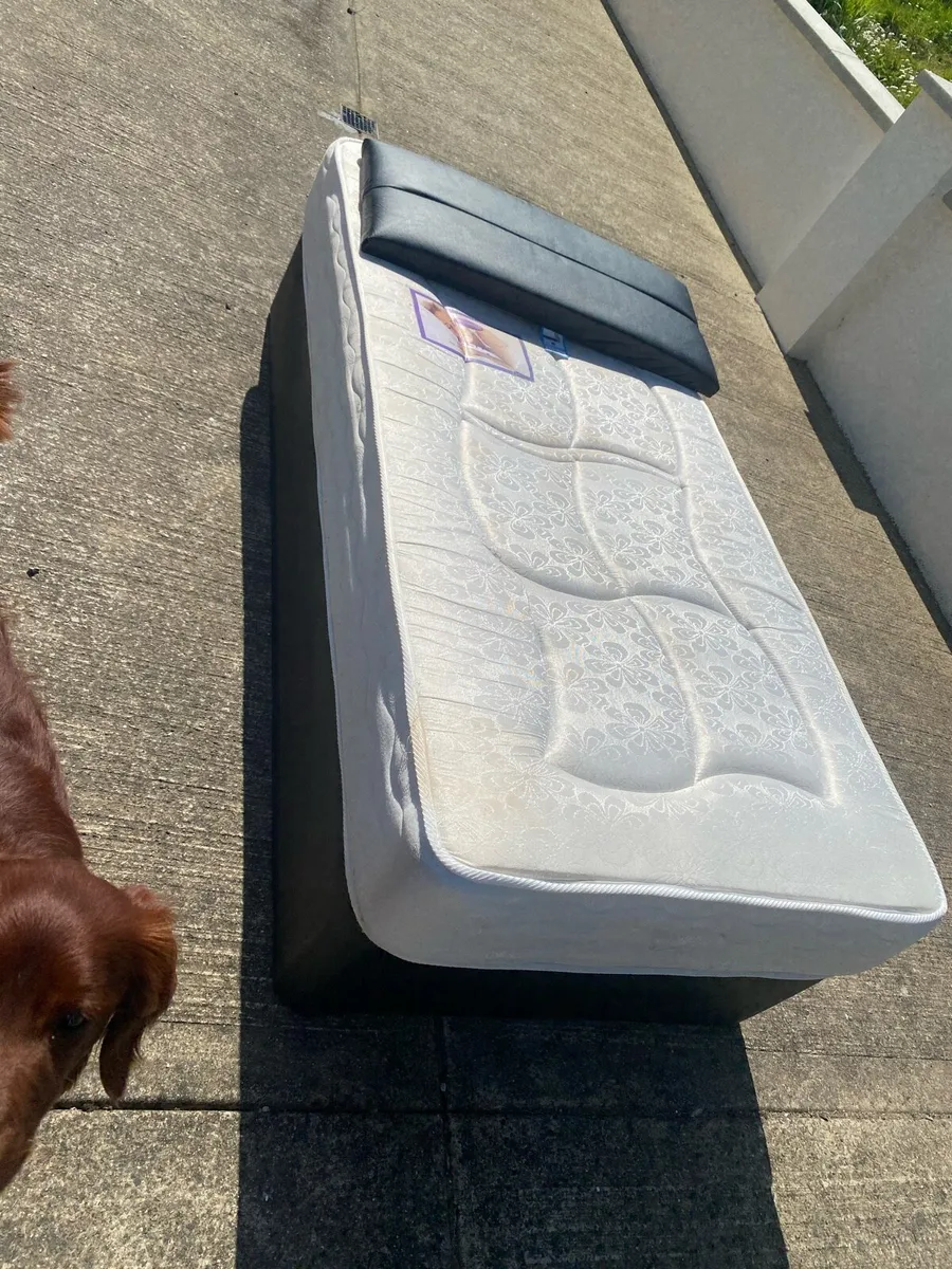 Single bed,Matress and head board - Image 3