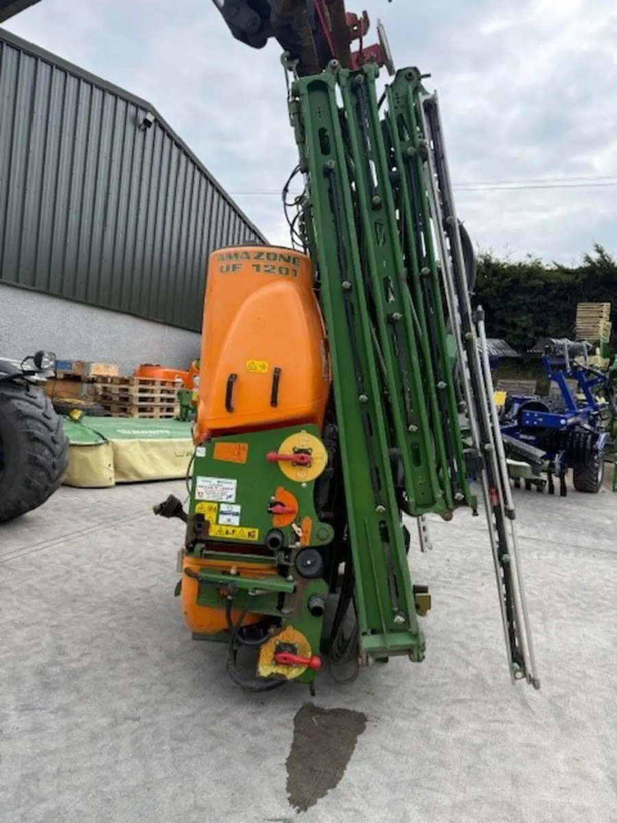 Used Amazone UF1201 21m Sprayer - Image 4