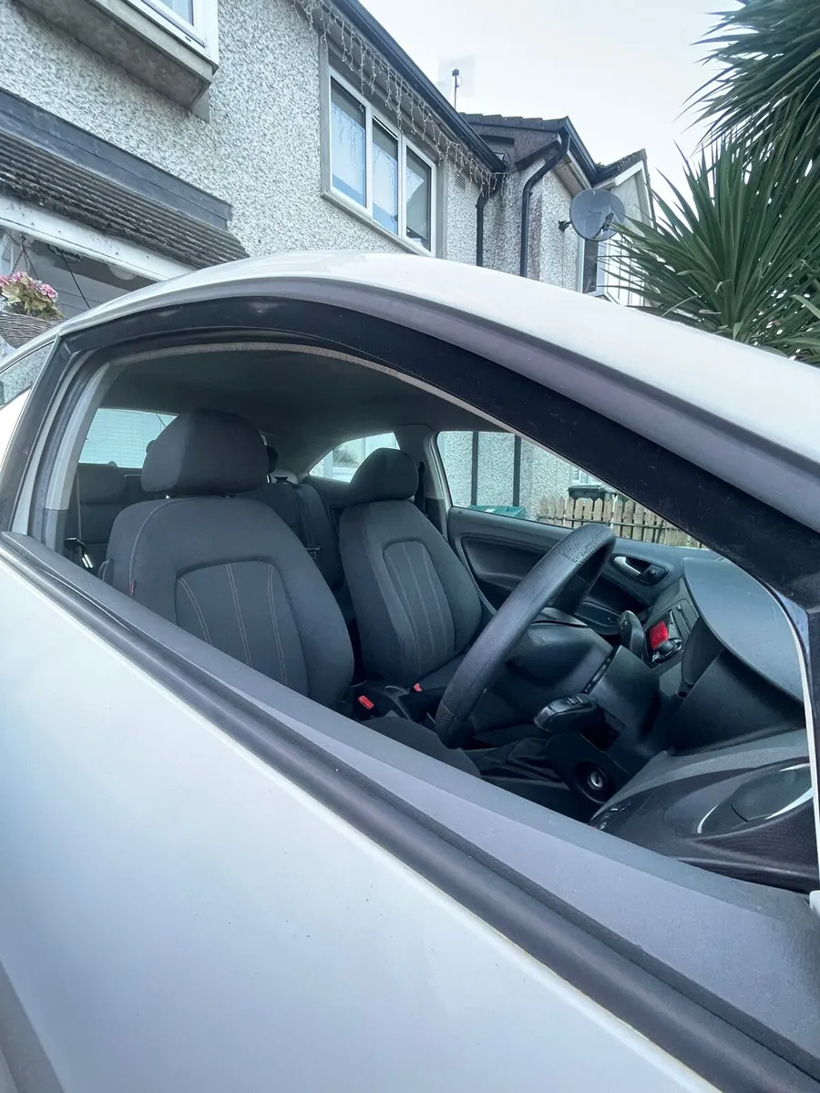 Seat ibiza 2010 - Image 4