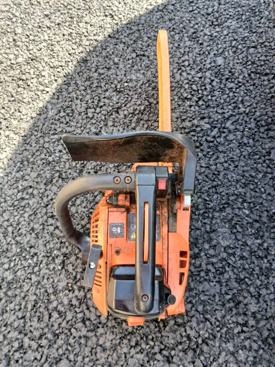 Top handel chainsaw in good condition - Image 4