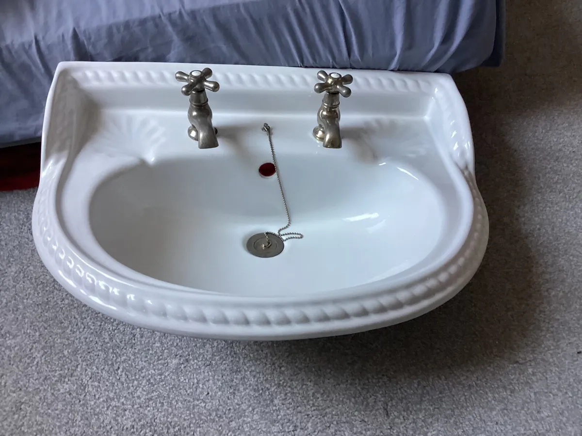 Bathroom  basin - Image 1