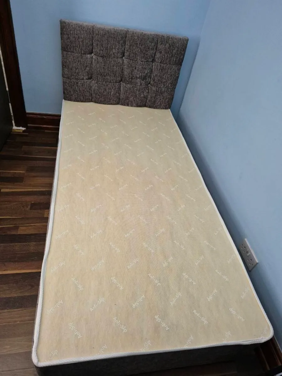 Single bed frame and headboard - Image 1