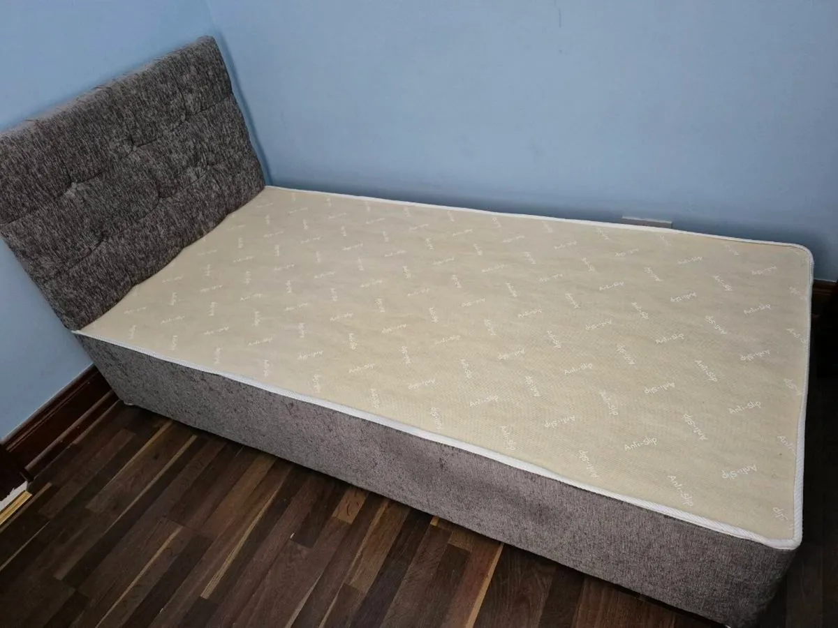 Single bed frame and headboard - Image 4