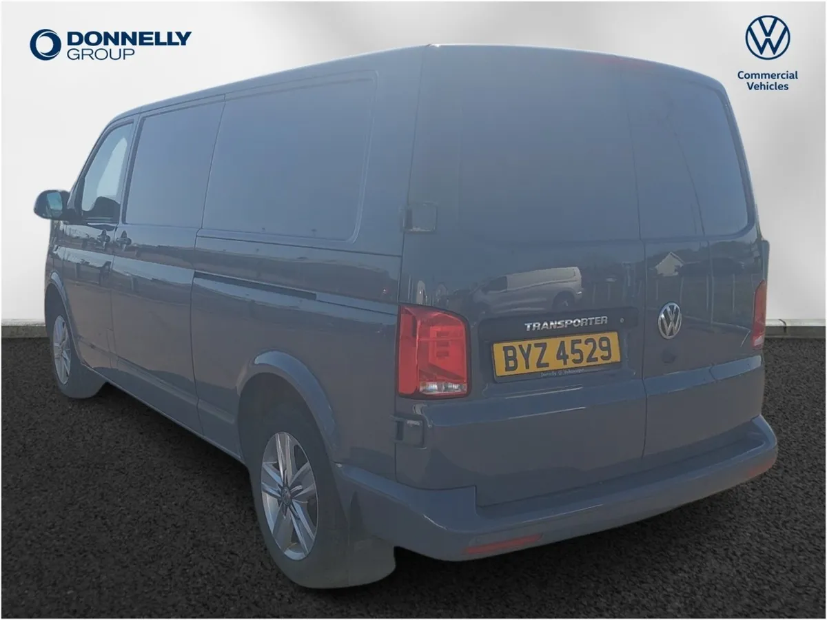 Volkswagen Transporter T32 Lwb Diesel Highline - Image 2
