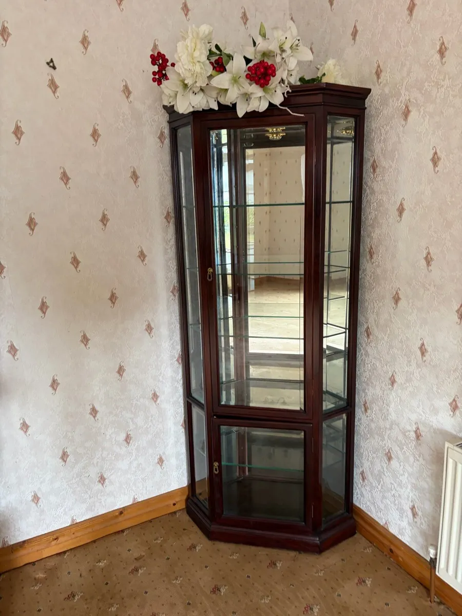 Add a touch of class to your room corner unit - Image 3