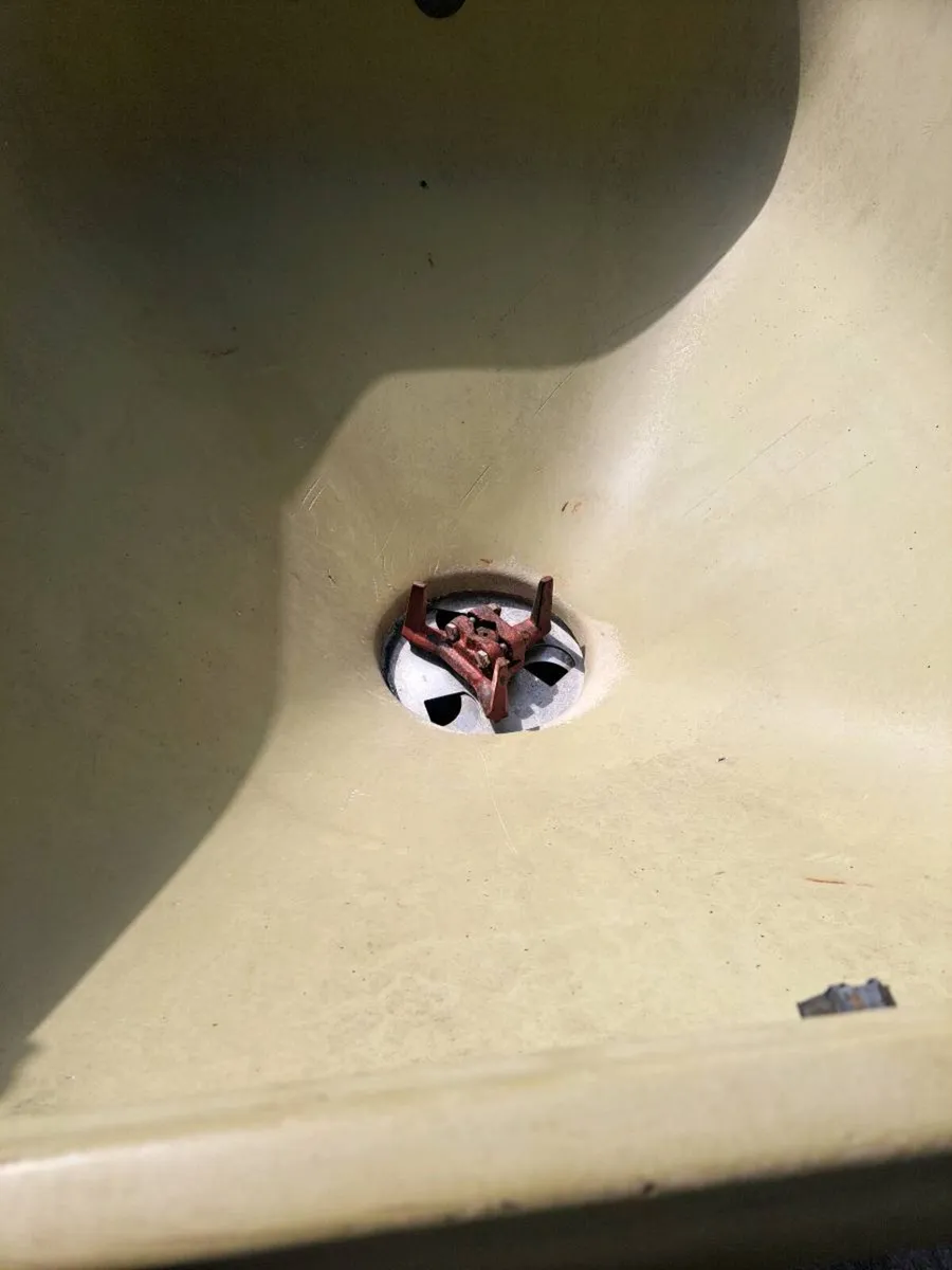 Cosmo 400 fertiliser spreader - Image 3