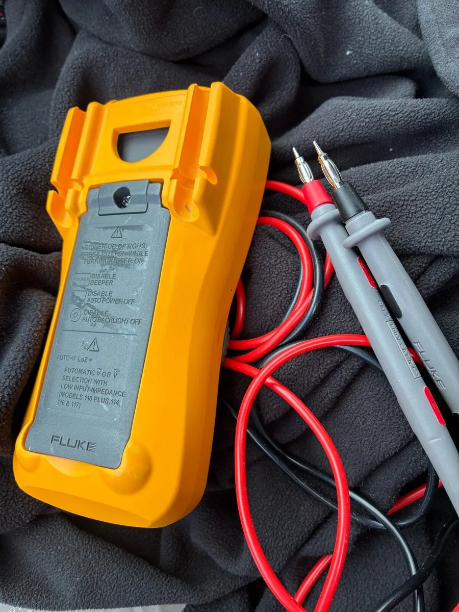 Fluke 117 multimeter - Image 2