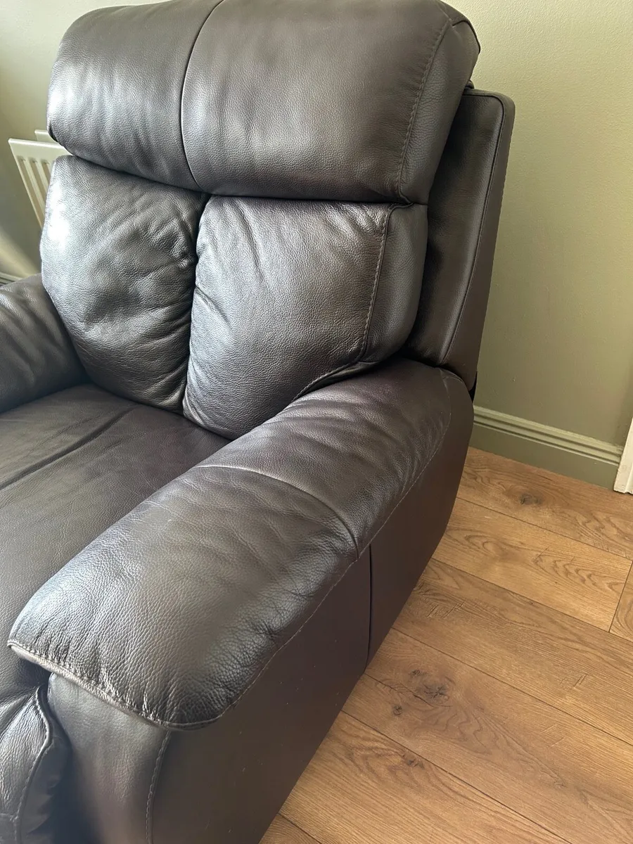 Leather sofa - Image 3