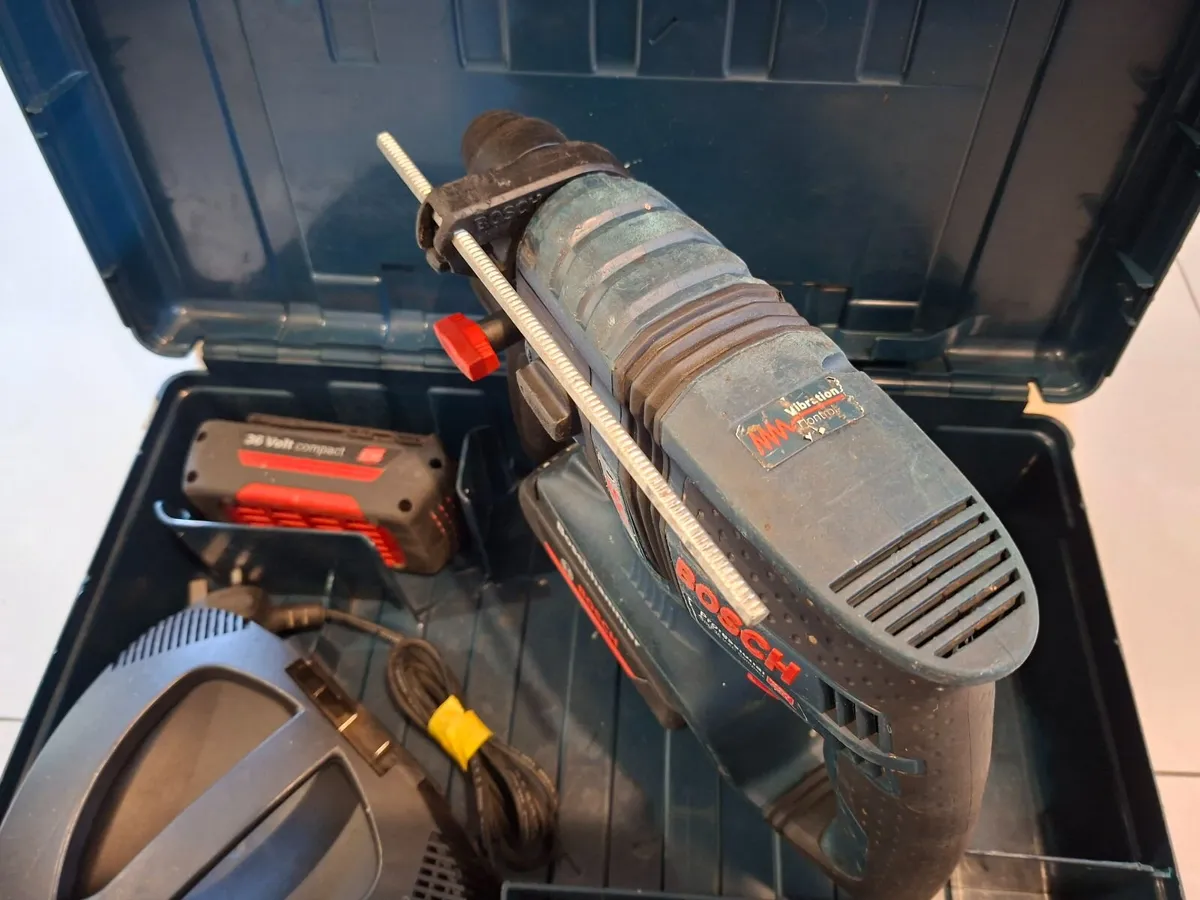 Bosch GBH 36V-EC Compact 2 Mode Drill - Image 3