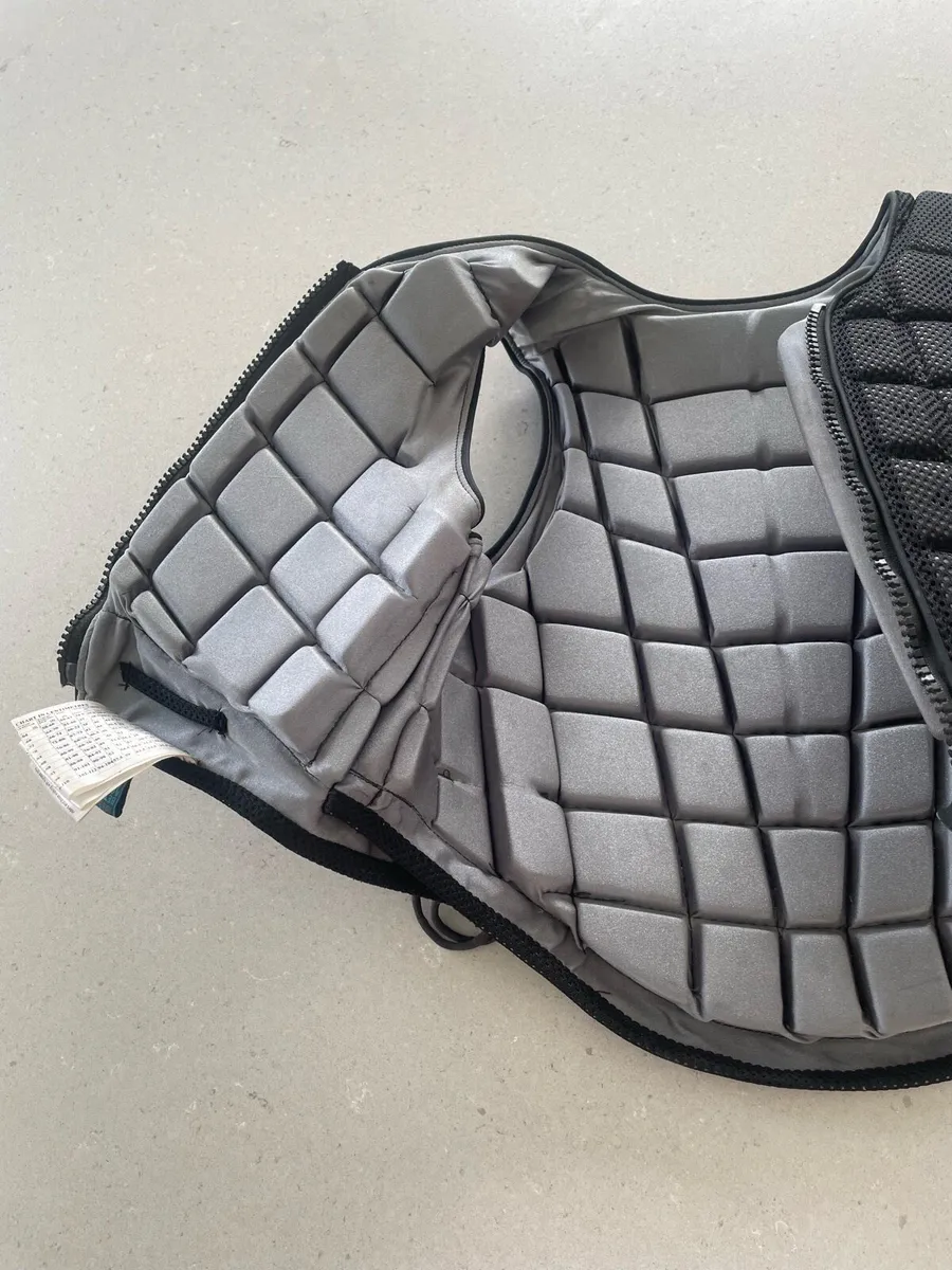 Child’s Back Protector - Image 4