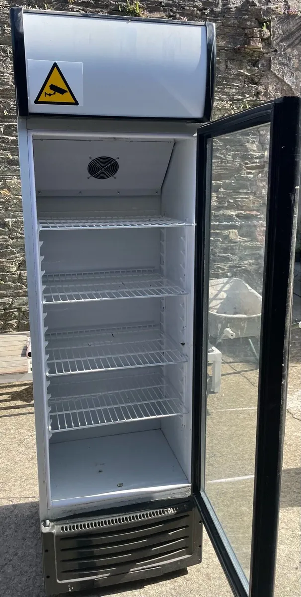 Drinks fridge - Image 4