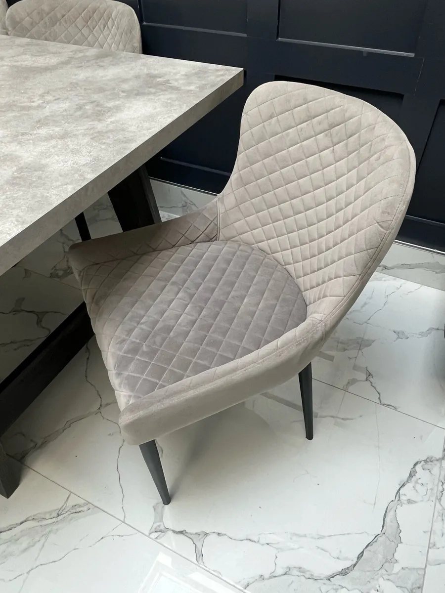 Kitchen table chairs and bench - Image 3