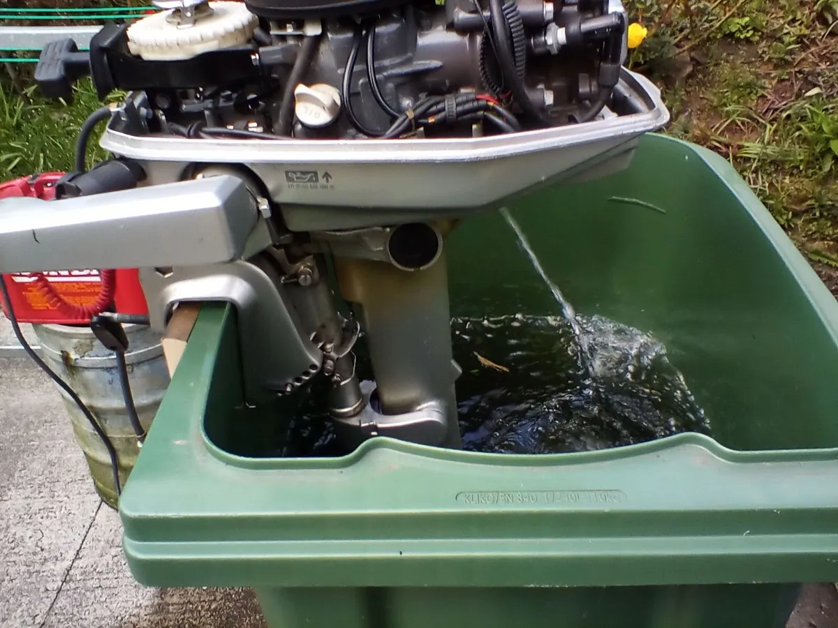 Honda boat engine - Image 2