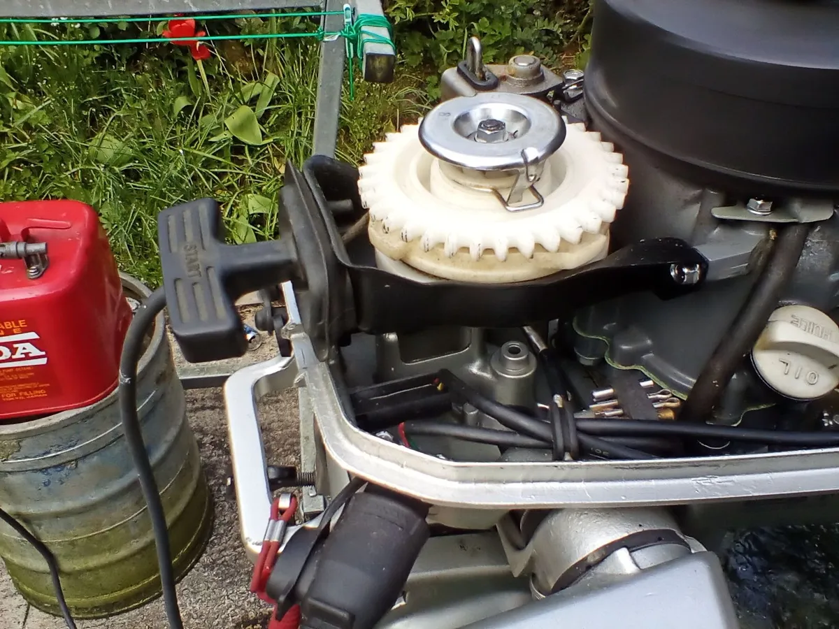 Honda boat engine - Image 3
