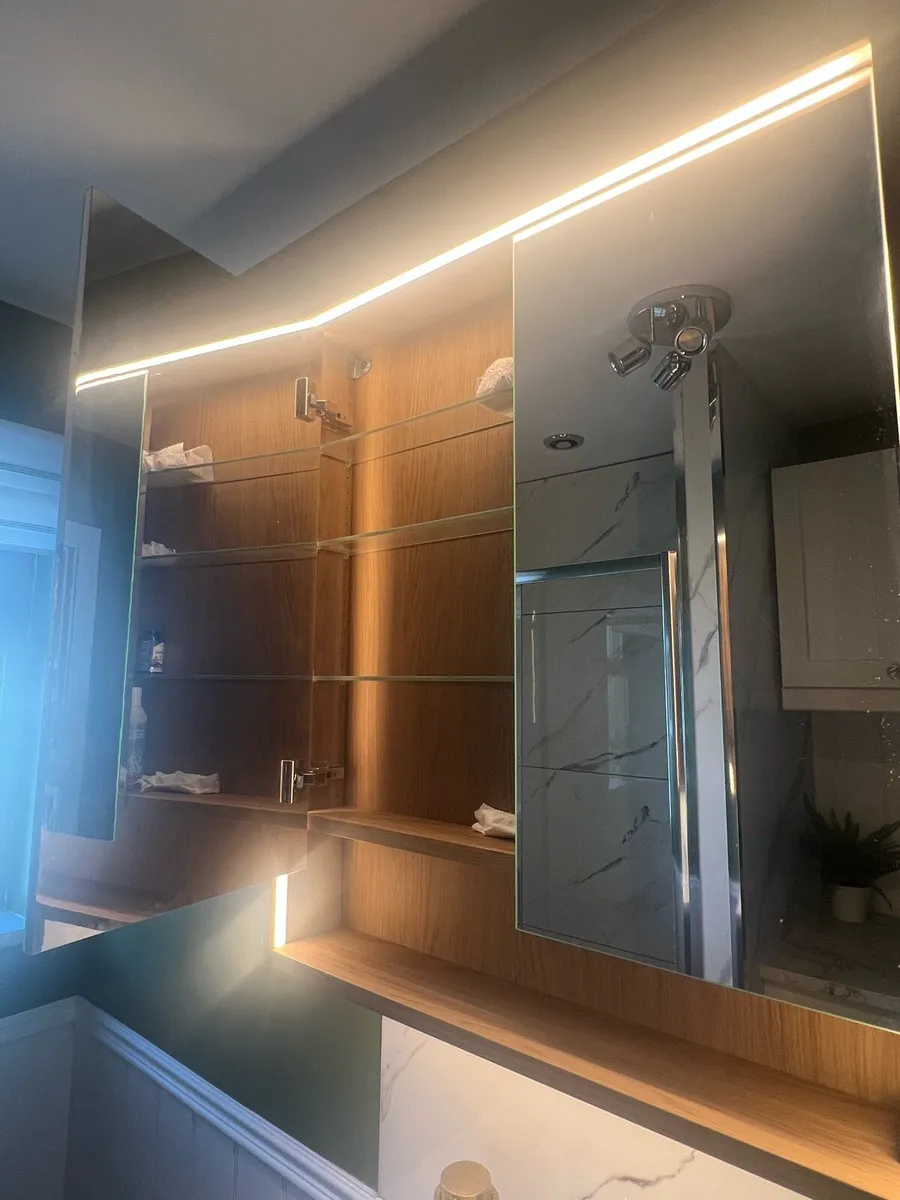 Bathroom cabinet - Image 2