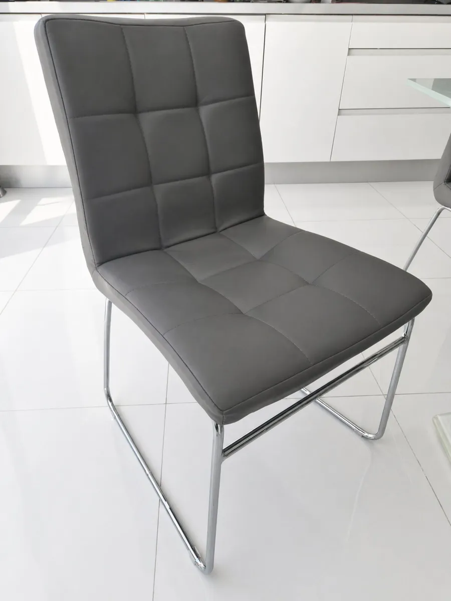 Dining chairs x4 - Image 2