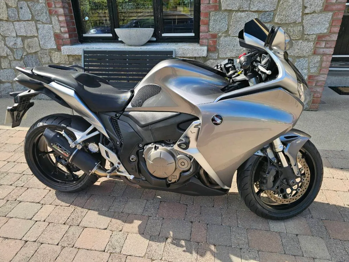Honda Vfr 1200f - Image 1