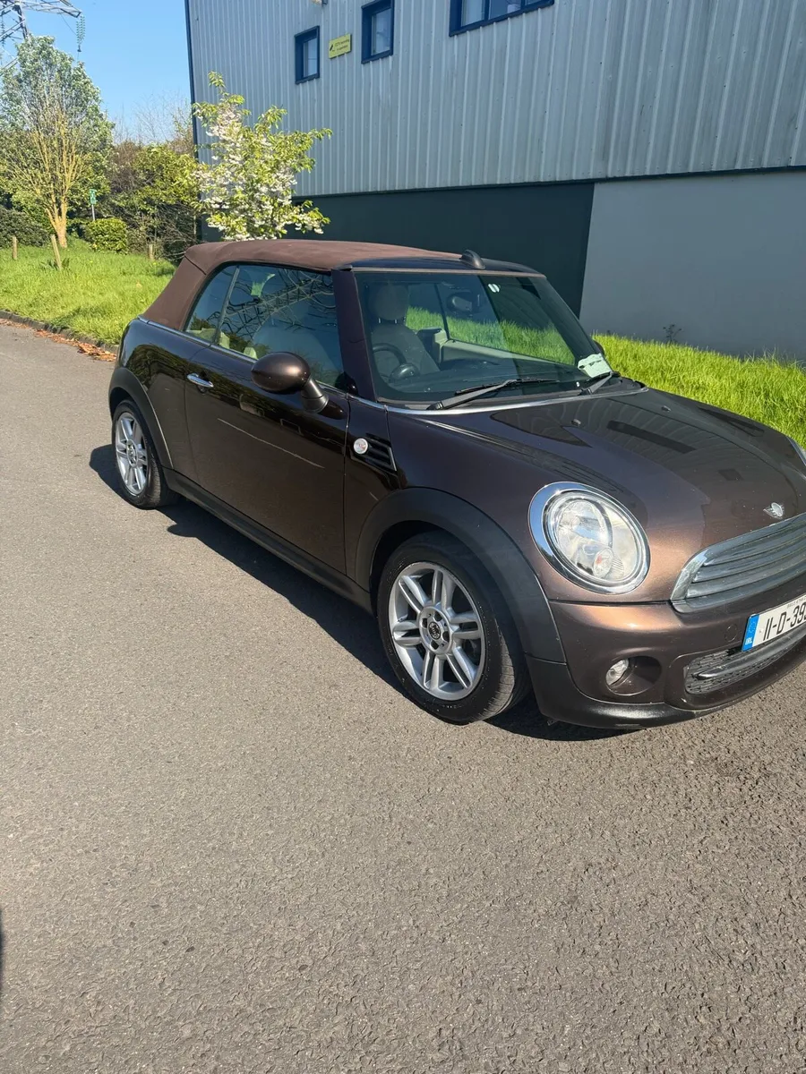 Mini Cooper   Convertible 1,6D - Image 1