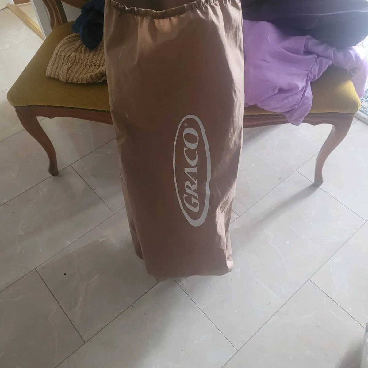 Graco travel cot - Image 3