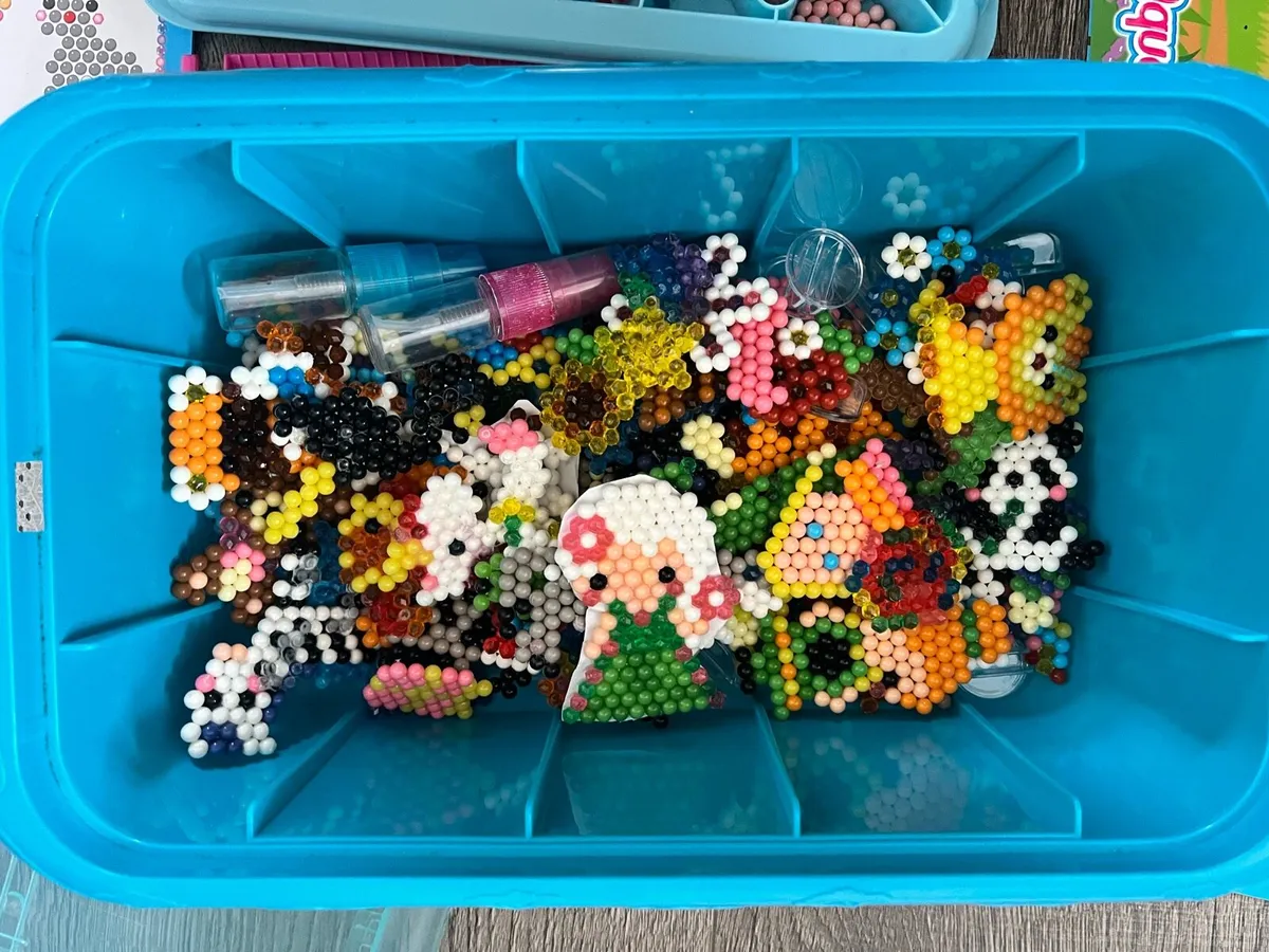 For sale box with aqua bits - Image 2