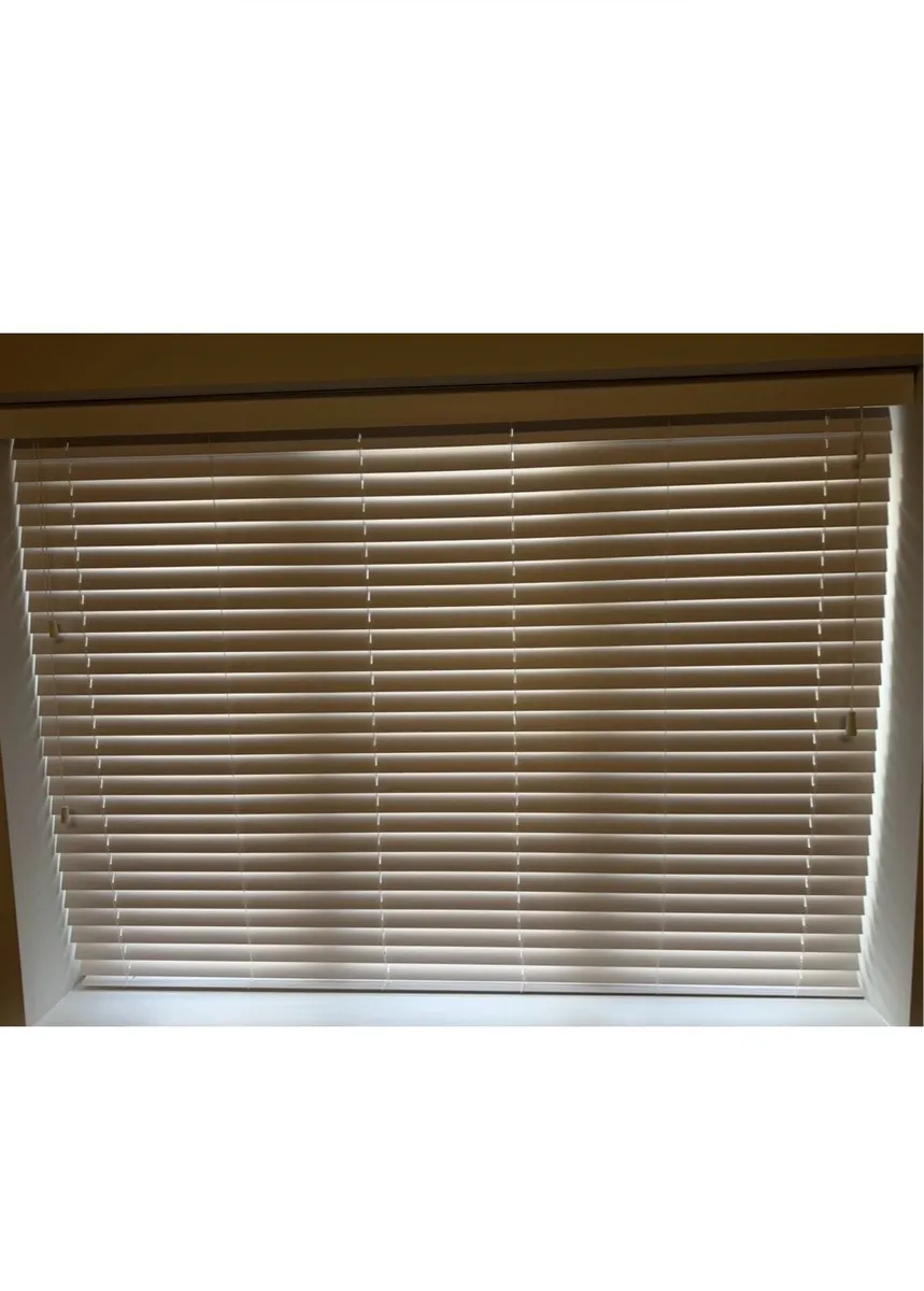 Blinds Faux Wood Venetians - Image 1